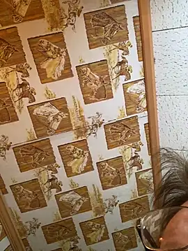 Tonybaloney1972 online show from 01/04/25, 02:46