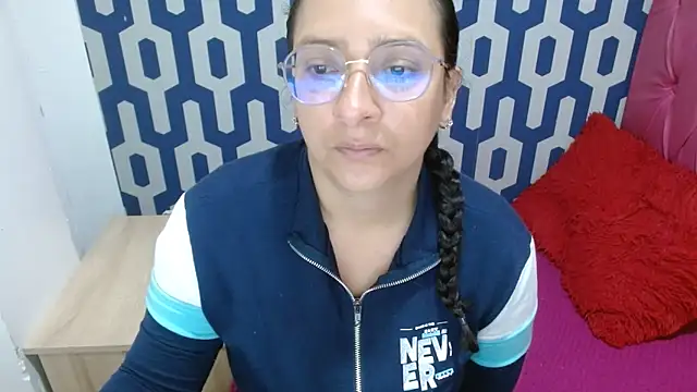 sarax ximena online show from 11/14/25, 10:25