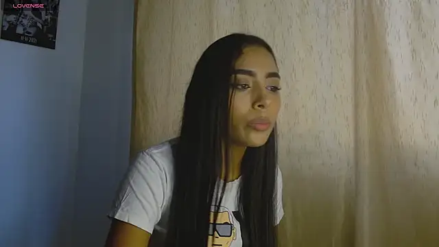 Snapshot of AntonellaAndNoah chatting on 12/04/24, 09:46 AntonellaAndNoah online show from 12/04/24, 09:46