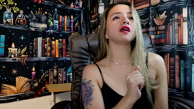 julietta   jackson online show from 01/08/25, 07:24