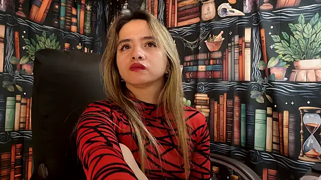 julietta   jackson online show from 02/14/25, 02:18