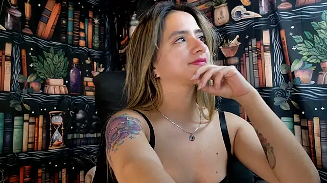 julietta   jackson online show from 02/25/25, 10:29