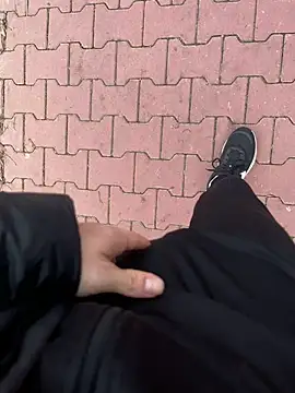 Snapshot of hornyboy71x1 chatting on 03/15/25, 02:23 hornyboy71x1 online show from 03/15/25, 02:23