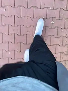 Snapshot of hornyboy71x1 chatting on 03/20/25, 04:53 hornyboy71x1 online show from 03/20/25, 04:53