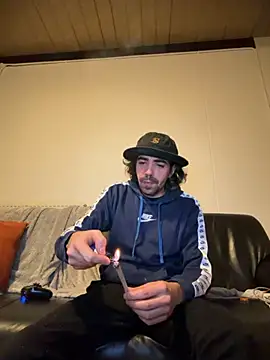 wolfwhite95 online show from 11/02/25, 02:58