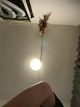 wolfwhite95 online show from 11/20/25, 07:35