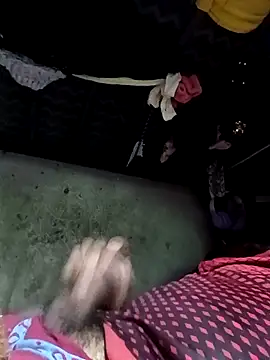 rayhot69 online show from 02/19/25, 04:22