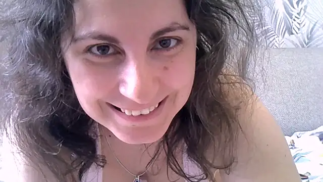 ShelaDiass online show from 03/28/26, 03:39