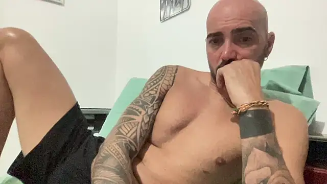 Snapshot of alessandromori91 chatting on 09/08/25, 08:08 alessandromori91 online show from 09/08/25, 08:08