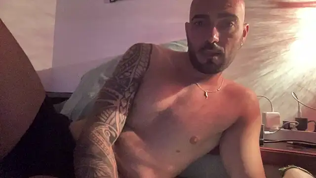 Snapshot of alessandromori91 chatting on 09/11/25, 08:31 alessandromori91 online show from 09/11/25, 08:31