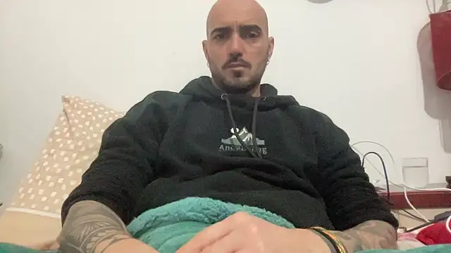 alessandromori91 online show from 01/12/26, 09:31