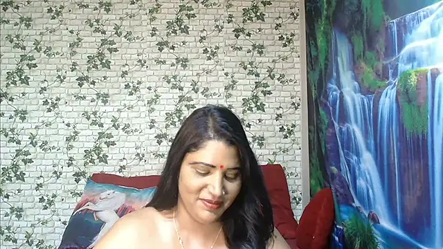 Snapshot of XIndianintimacy chatting on 03/08/25, 01:39 XIndianintimacy online show from 03/08/25, 01:39