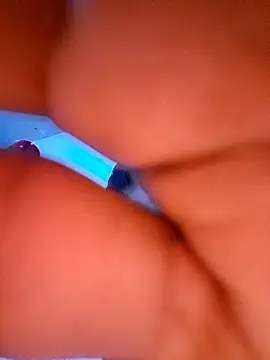 Snapshot of Coro4 chatting on 02/23/26, 11:51 Coro4 online show from 02/23/26, 11:51