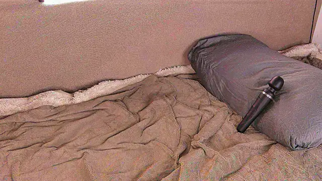 Snapshot of VelvetAnna chatting on 03/03/26, 02:12 VelvetAnna online show from 03/03/26, 02:12