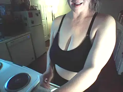 Big-Tits-McGee online show from 03/04/25, 03:04