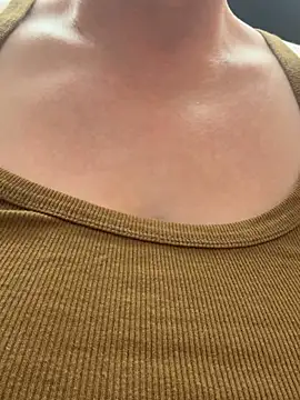 Big-Tits-McGee online show from 11/18/25, 08:24