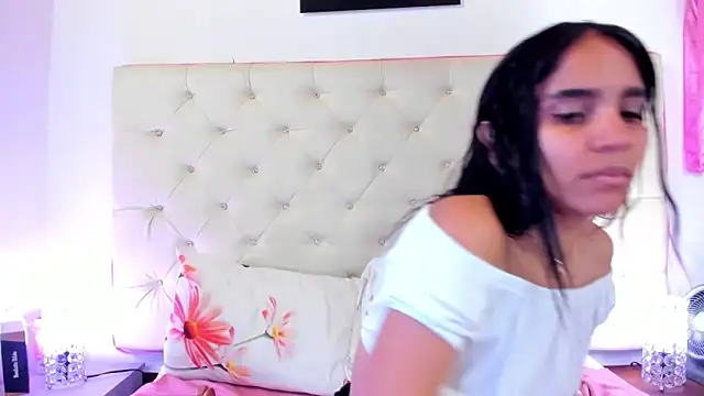 sophie pariss online show from 02/12/25, 06:19