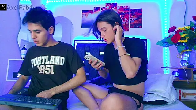 Snapshot of Alex_and_Fabian chatting on 01/23/25, 10:22 Alex and Fabian online show from 01/23/25, 10:22