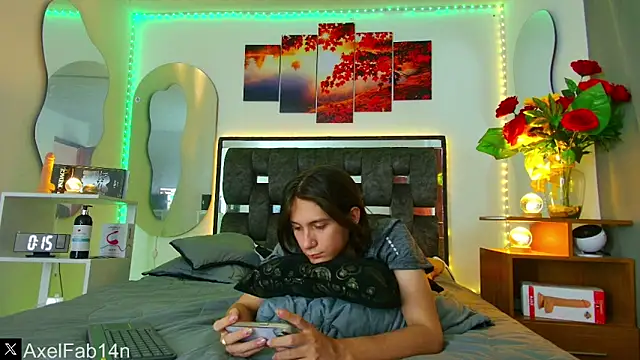 Snapshot of Alex_and_Fabian chatting on 02/11/25, 06:22 Alex and Fabian online show from 02/11/25, 06:22