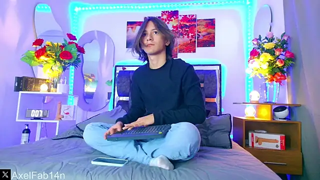 Snapshot of Alex_and_Fabian chatting on 02/15/25, 06:55 Alex and Fabian online show from 02/15/25, 06:55