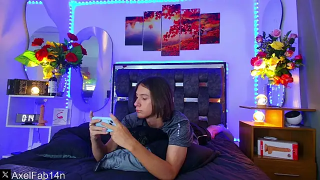 Snapshot of Alex_and_Fabian chatting on 02/17/25, 06:37 Alex and Fabian online show from 02/17/25, 06:37