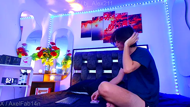 Snapshot of Alex_and_Fabian chatting on 09/23/25, 07:39 Alex and Fabian online show from 09/23/25, 07:39