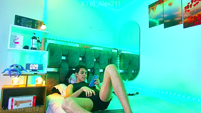 Snapshot of Alex_and_Fabian chatting on 11/06/25, 08:54 Alex and Fabian online show from 11/06/25, 08:54