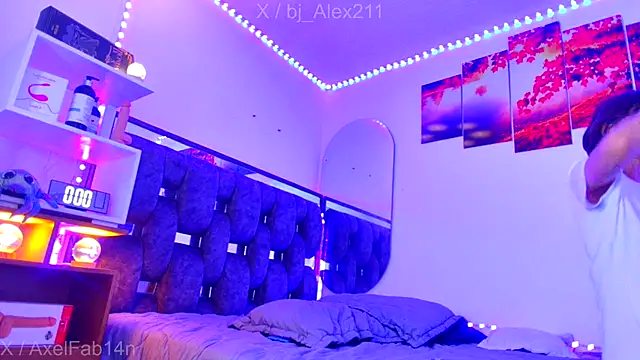 Snapshot of Alex_and_Fabian chatting on 11/23/25, 08:41 Alex and Fabian online show from 11/23/25, 08:41