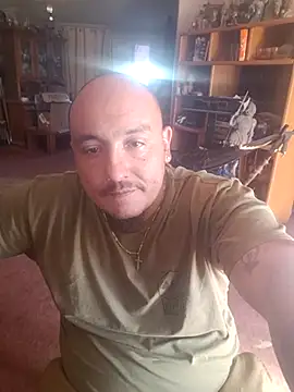 Snapshot of wilsons12 chatting on 06/30/26, 02:51 wilsons12 online show from 06/30/26, 02:51