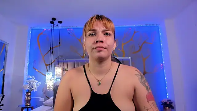 Snapshot of AlessiaDouce chatting on 09/18/25, 04:36 AlessiaDouce online show from 09/18/25, 04:36