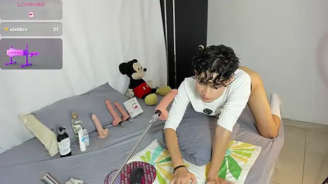 Snapshot of Benjamin_Buster chatting on 02/24/25, 06:27 Benjamin Buster online show from 02/24/25, 06:27