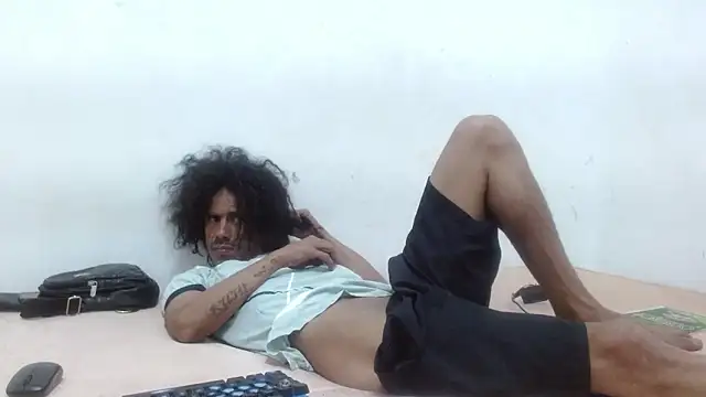 Snapshot of damian_bottom_bigcock chatting on 01/05/25, 03:43 damian bottom bigcock online show from 01/05/25, 03:43