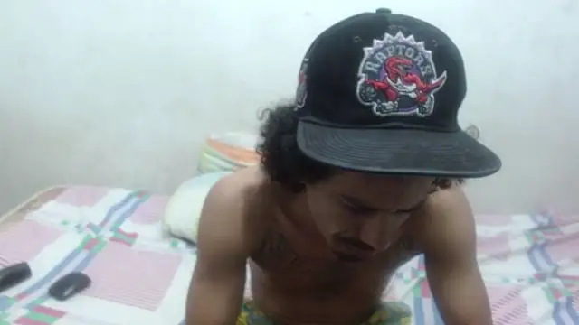 Snapshot of damian_bottom_bigcock chatting on 03/21/25, 01:45 damian bottom bigcock online show from 03/21/25, 01:45