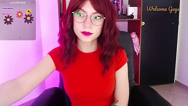 Snapshot of Celeste_Ford_18 chatting on 11/10/25, 01:54 Celeste Ford 18 online show from 11/10/25, 01:54