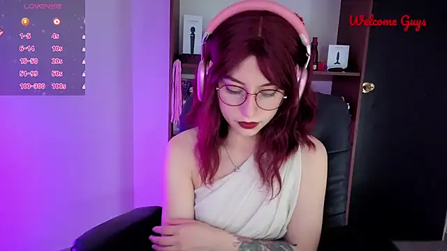 Celeste Ford 18 online show from 04/07/26, 12:22