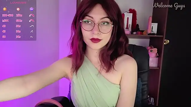 Celeste Ford 18 online show from 05/05/26, 11:57