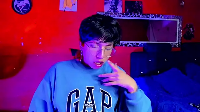 Snapshot of AnggelONfiree chatting on 02/18/25, 03:21 AnggelONfiree online show from 02/18/25, 03:21