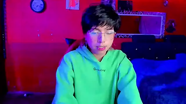 Snapshot of AnggelONfiree chatting on 03/09/25, 11:35 AnggelONfiree online show from 03/09/25, 11:35