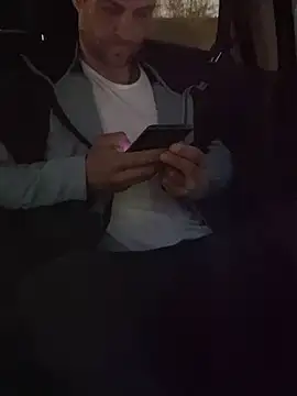 Snapshot of Zbochunec chatting on 03/16/25, 05:39 Zbochunec online show from 03/16/25, 05:39