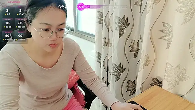 luoxuwen online show from 12/14/24, 05:29