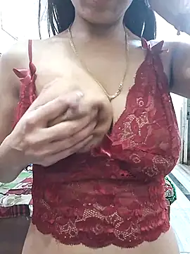 Snapshot of priya_sharma02 chatting on 03/19/25, 07:29 priya sharma02 online show from 03/19/25, 07:29