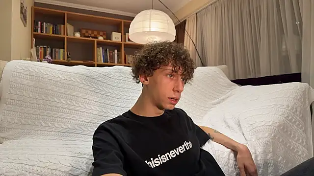 Snapshot of oypo chatting on 01/24/25, 06:25 oypo online show from 01/24/25, 06:25