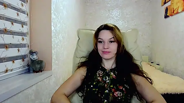 impossibleluna online show from 10/14/25, 05:58