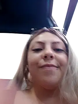 Snapshot of madelaine- chatting on 12/16/24, 10:34 madelaine- online show from 12/16/24, 10:34