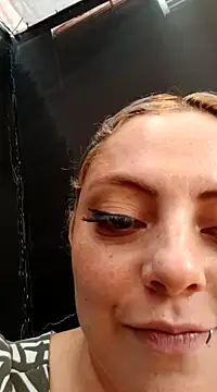 Snapshot of madelaine- chatting on 01/02/25, 10:11 madelaine- online show from 01/02/25, 10:11