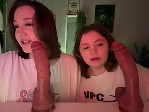 Snapshot of DaisyBooom chatting on 01/05/26, 08:12 DaisyBooom online show from 01/05/26, 08:12