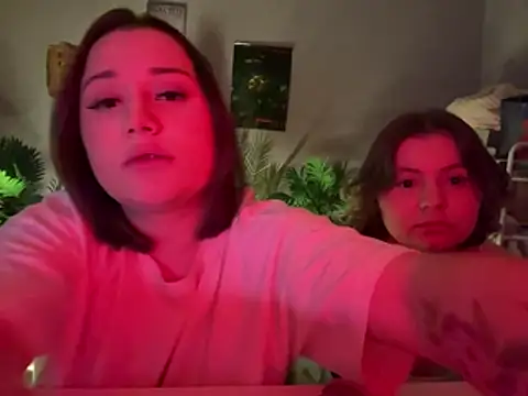 Snapshot of DaisyBooom chatting on 01/12/26, 08:03 DaisyBooom online show from 01/12/26, 08:03