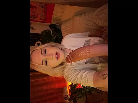 DaisyBooom online show from 04/24/26, 06:21