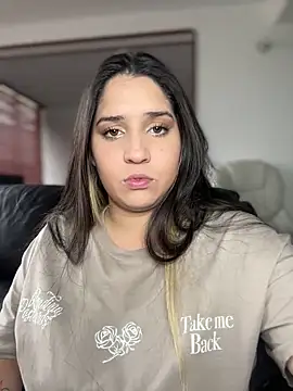 Snapshot of valentina_jonnes1 chatting on 03/16/25, 09:37 valentina jonnes1 online show from 03/16/25, 09:37