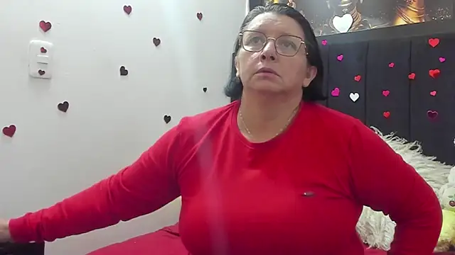 Evaaross 2345 online show from 04/12/26, 08:47